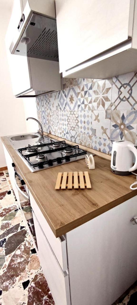 A Casa Dei Nonni Apartment Giardini Naxos Bagian luar foto