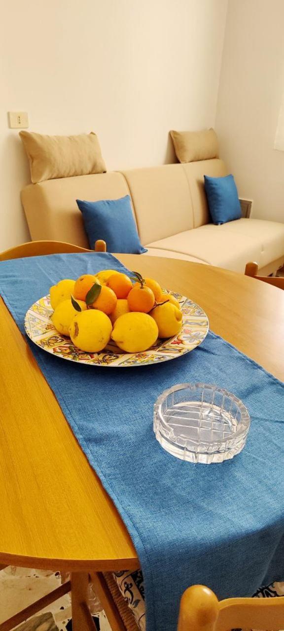 A Casa Dei Nonni Apartment Giardini Naxos Bagian luar foto