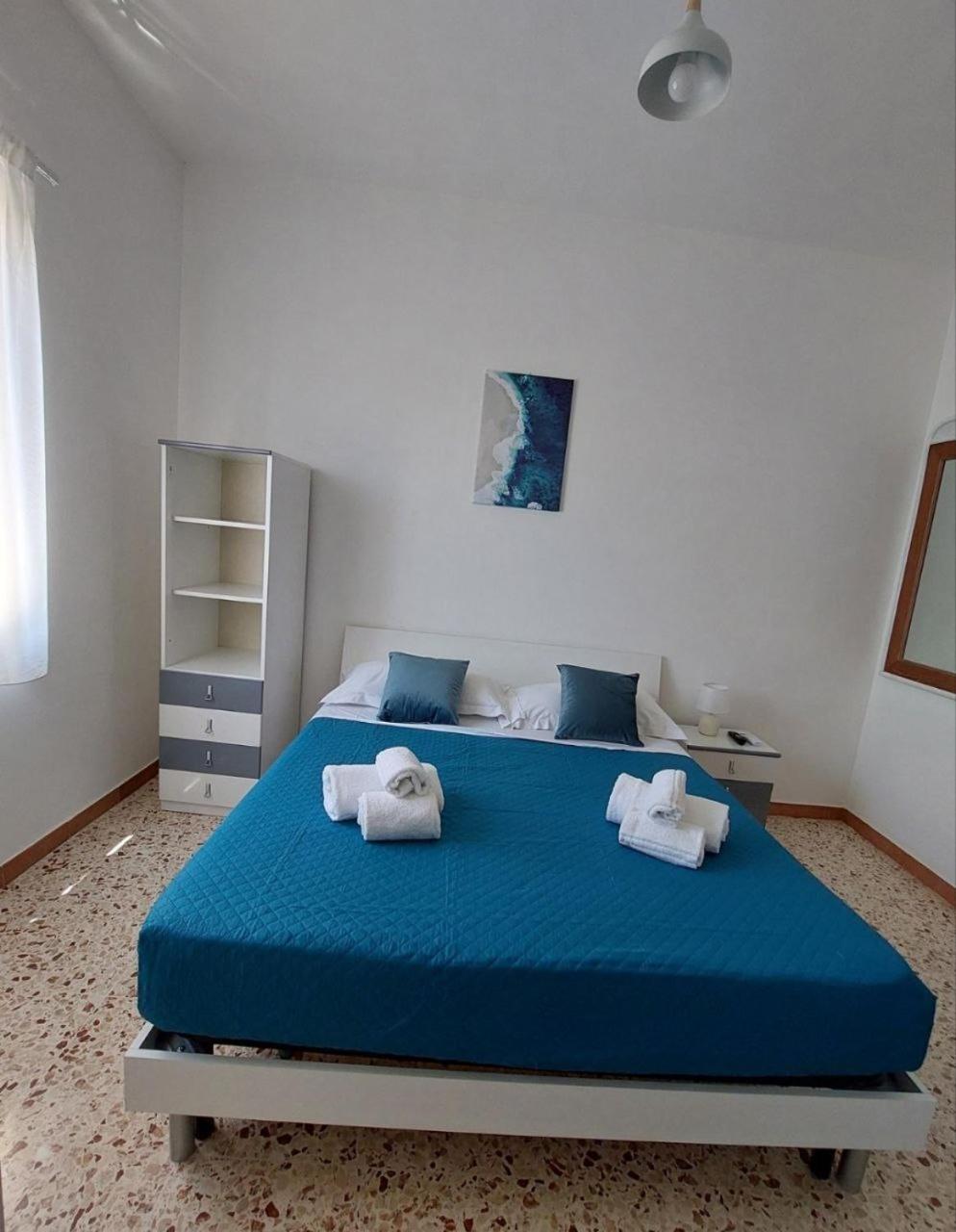 A Casa Dei Nonni Apartment Giardini Naxos Bagian luar foto