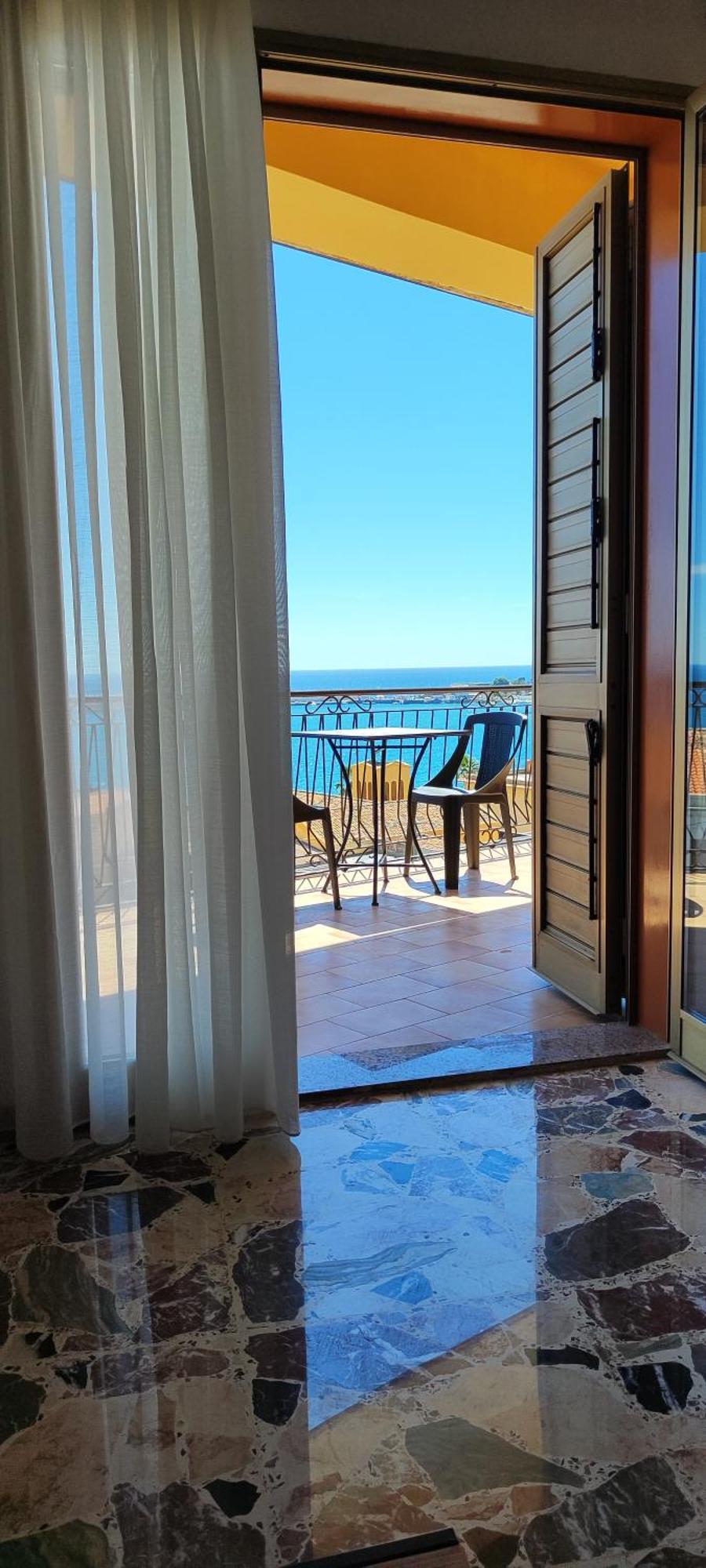 A Casa Dei Nonni Apartment Giardini Naxos Ruang foto