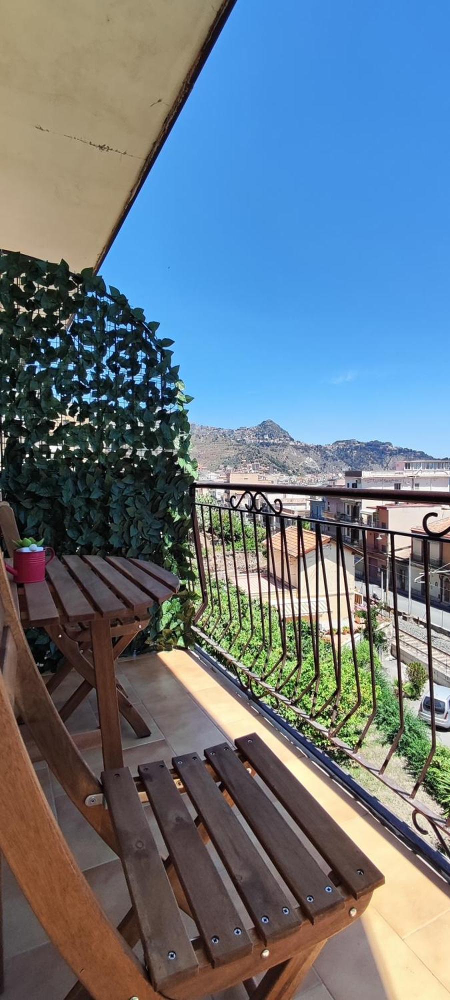 A Casa Dei Nonni Apartment Giardini Naxos Bagian luar foto